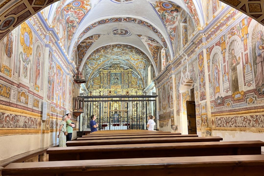Interior Santuario de Nuestra Senora de Casbas